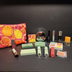 Huge lot of Clinique Make UP